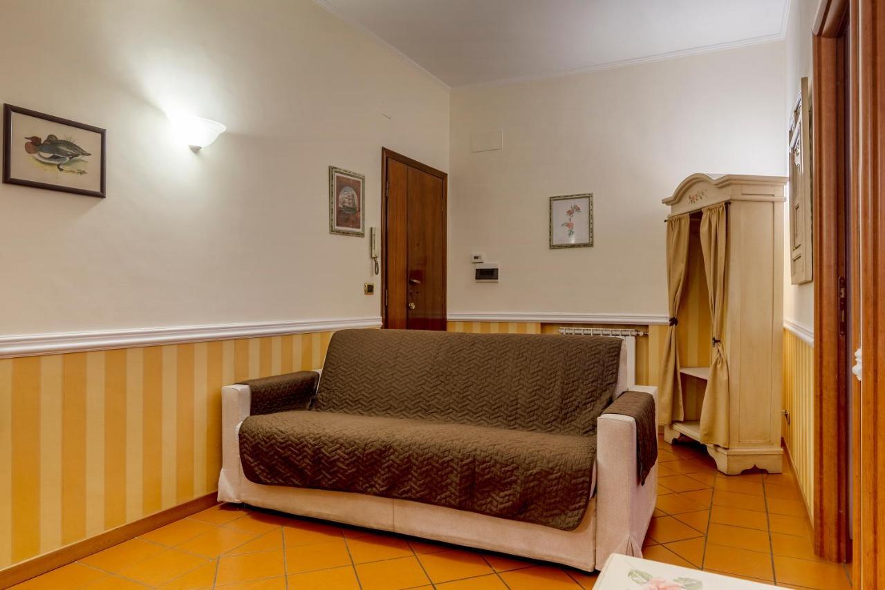 San Pietro Cozy Apartment With Terrace! Roma Ngoại thất bức ảnh