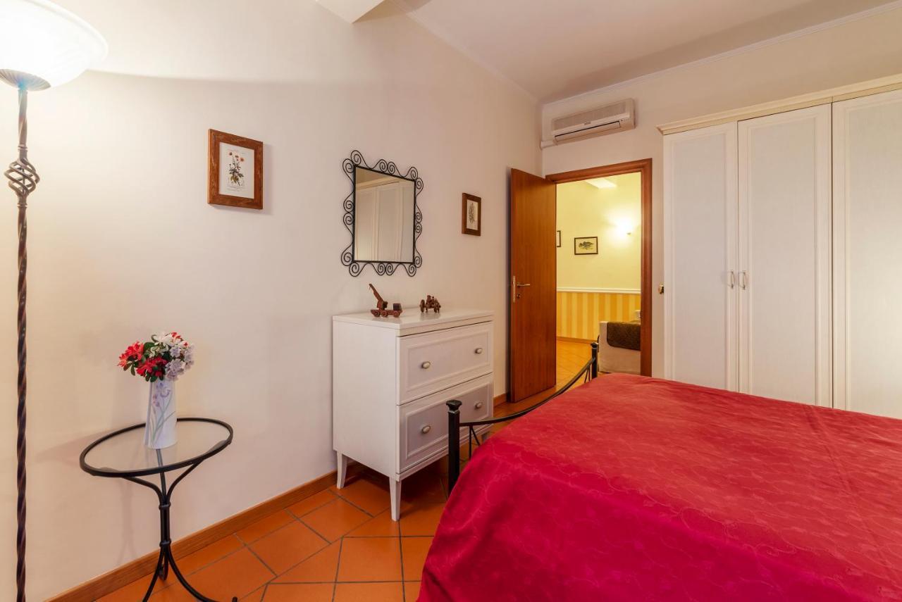 San Pietro Cozy Apartment With Terrace! Roma Ngoại thất bức ảnh
